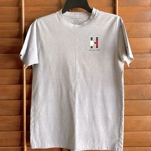 Tommy Hilfiger grey t-shirt boys size L (16/18)